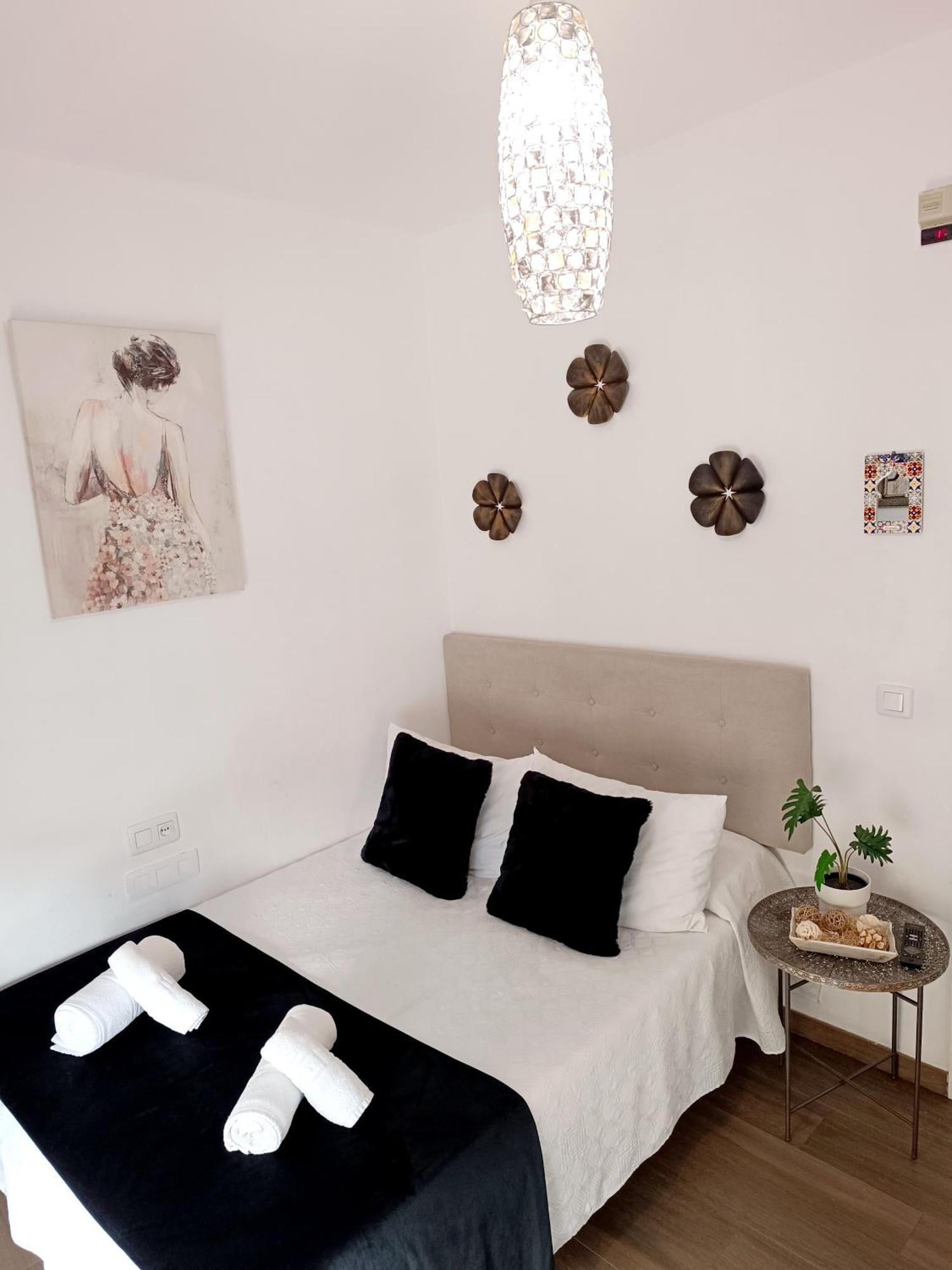 Hostal Casa Blanca Seville Ngoại thất bức ảnh